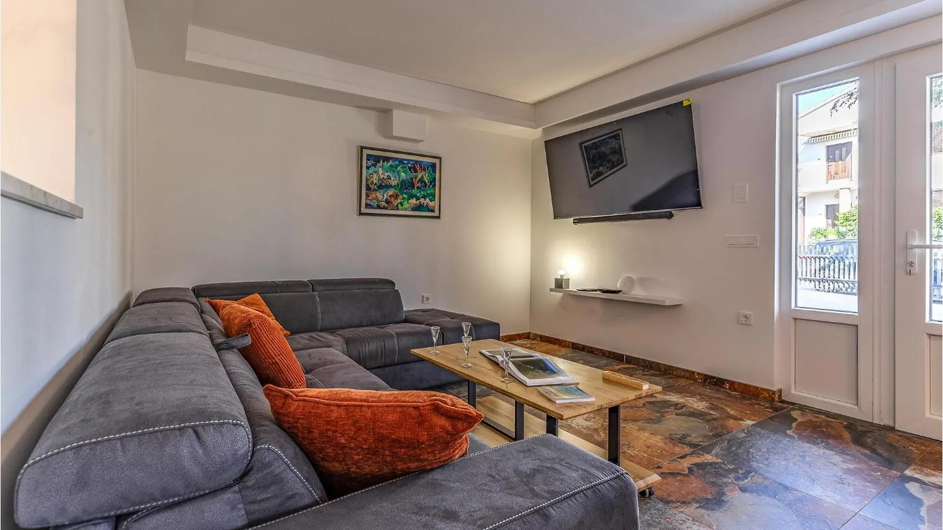 Beautiful Apartment In Madulin With Kitchen Medulin