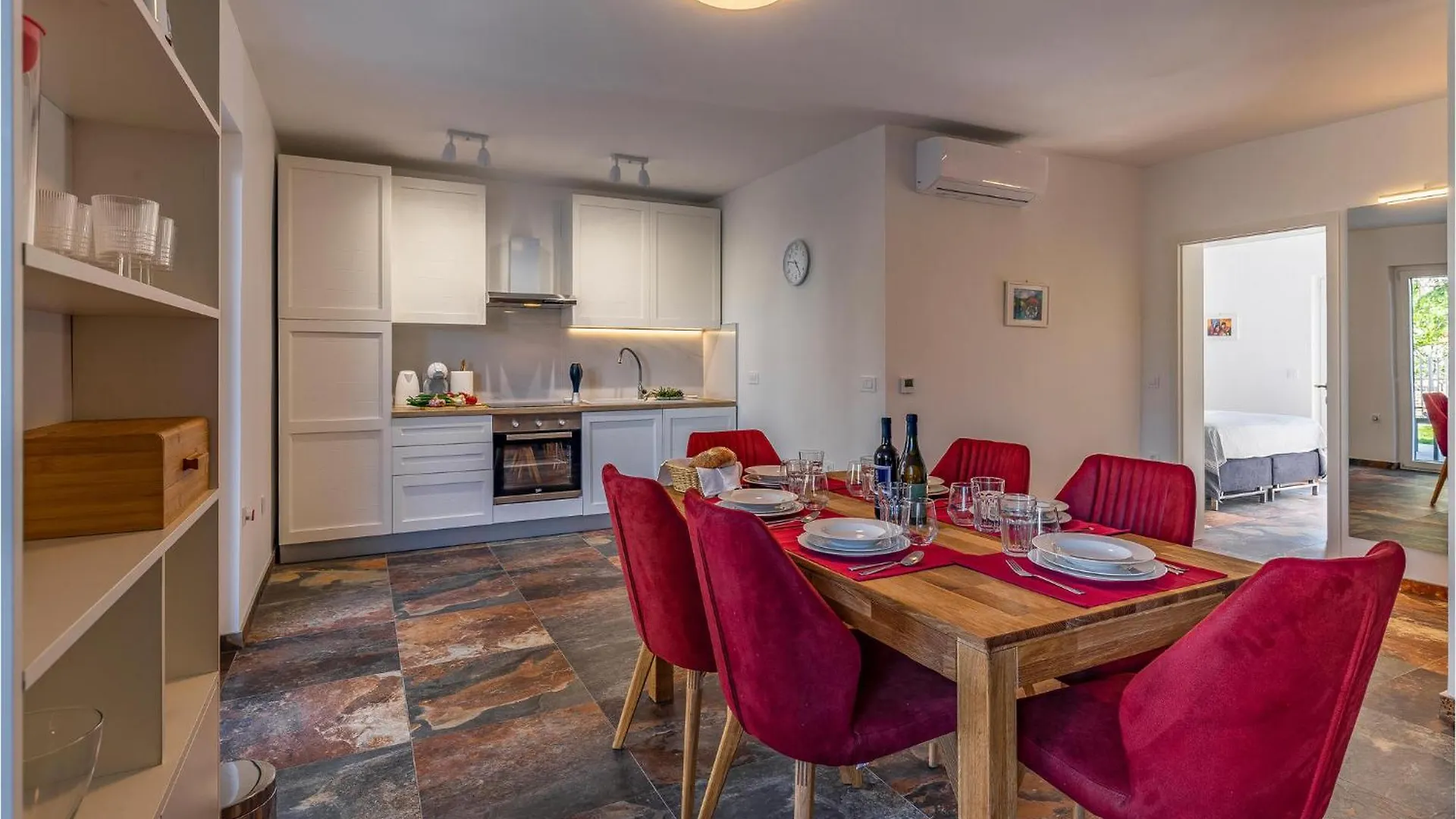 Beautiful Apartment In Madulin With Kitchen Medulin Croacia