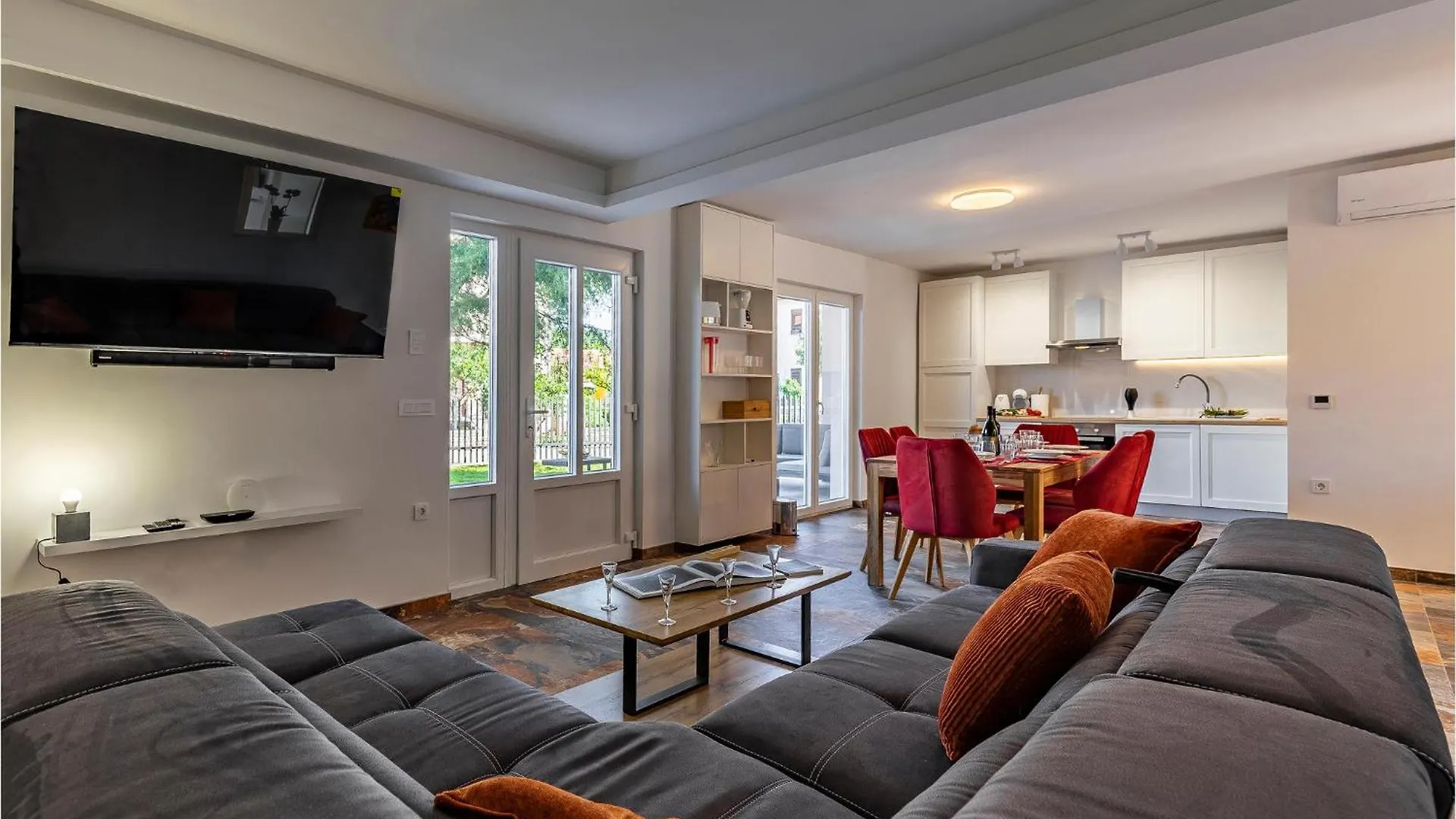Beautiful Apartment In Madulin With Kitchen Medulin