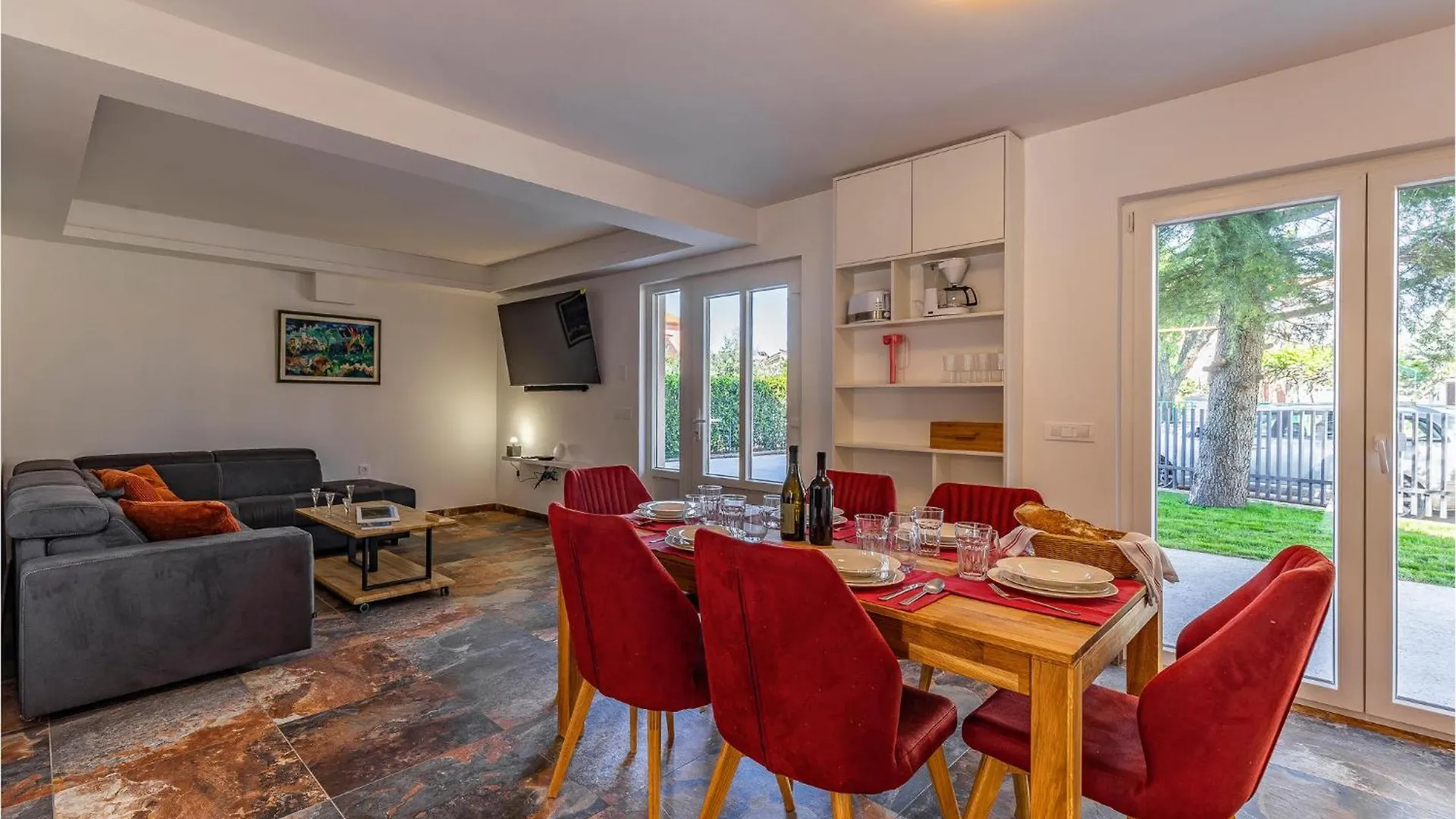 Beautiful Apartment In Madulin With Kitchen Medulin
